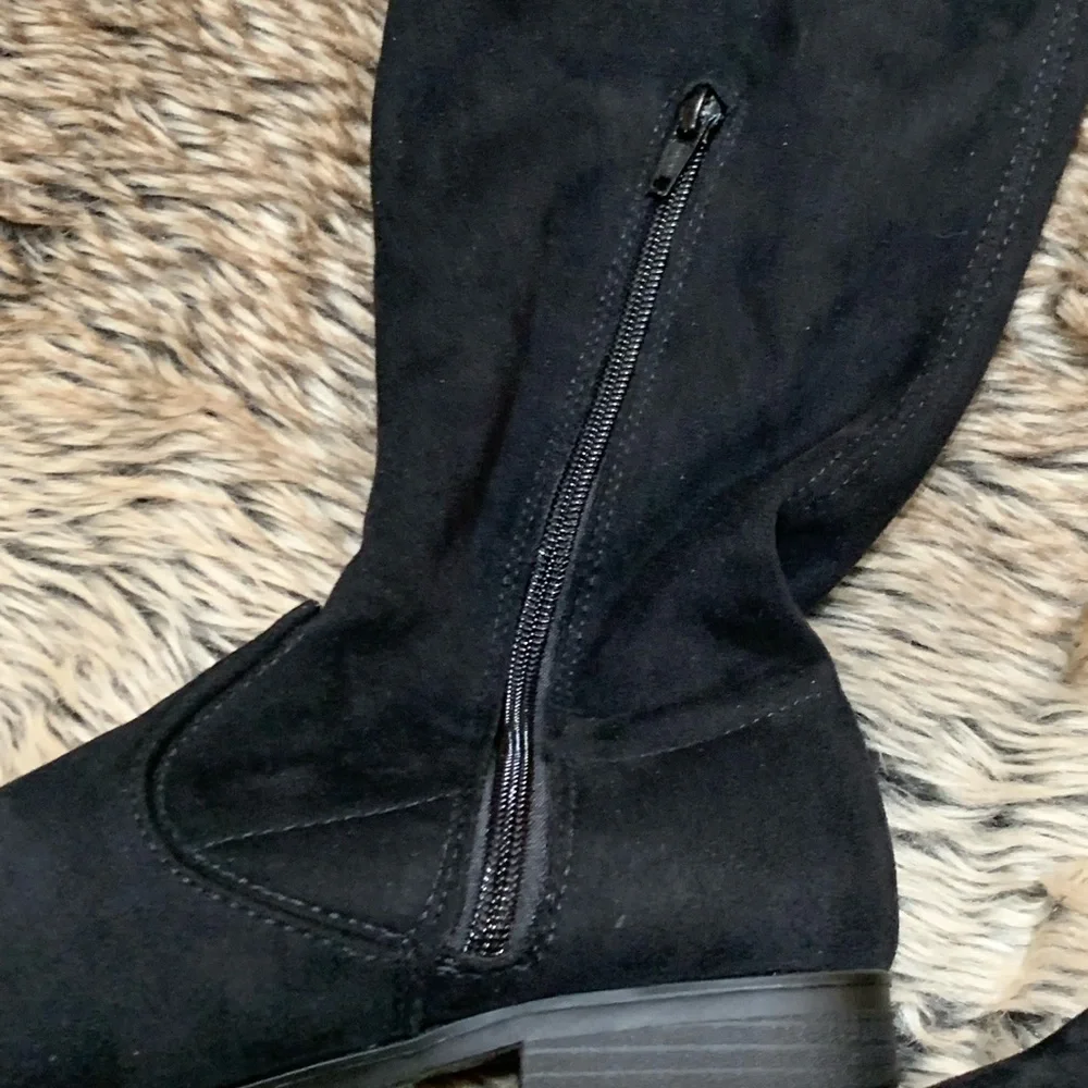 No Boundaries Women's Black Faux Suede  Over the Knee Boots Size 7 1/2 NWOT